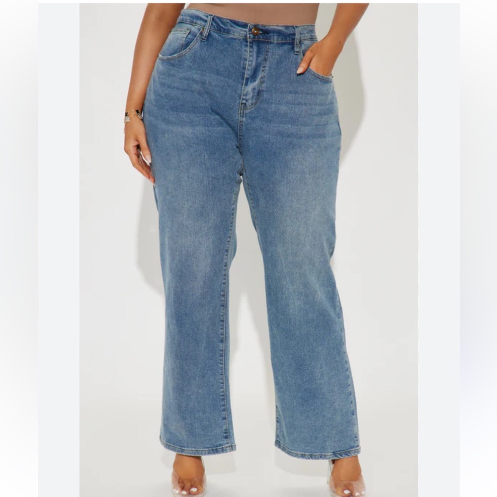 Fashion Nova Blue 90s straight leg jeans